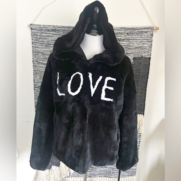 Linda Richard’s Luxury black rabbit fur LOVE sweatshirt size XS NWT - Picture 2 of 12